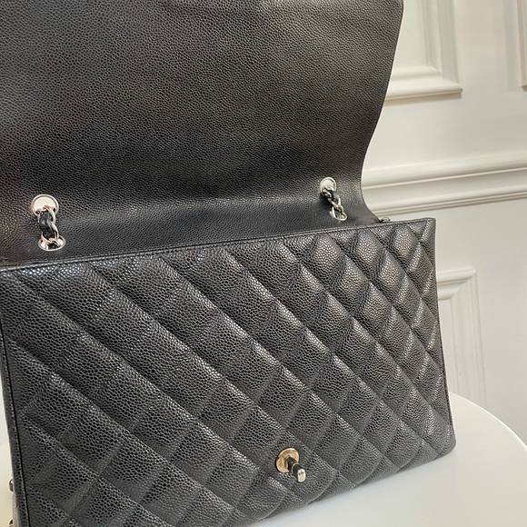 ❌SOLD❌CHANEL CLASSIC MAXI SINGLE FLAP - Picture 9 of 16